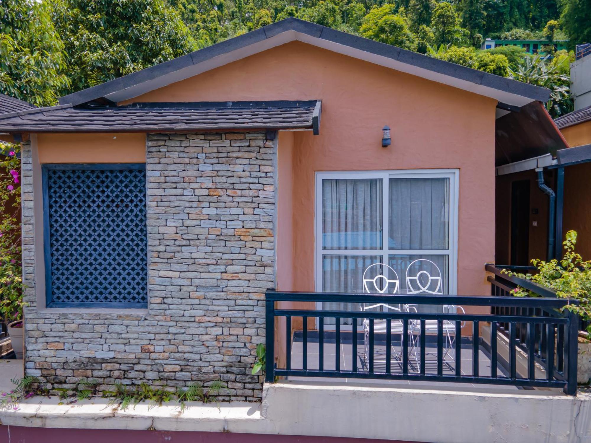 Pokhara Boutique Hotel ภายนอก รูปภาพ