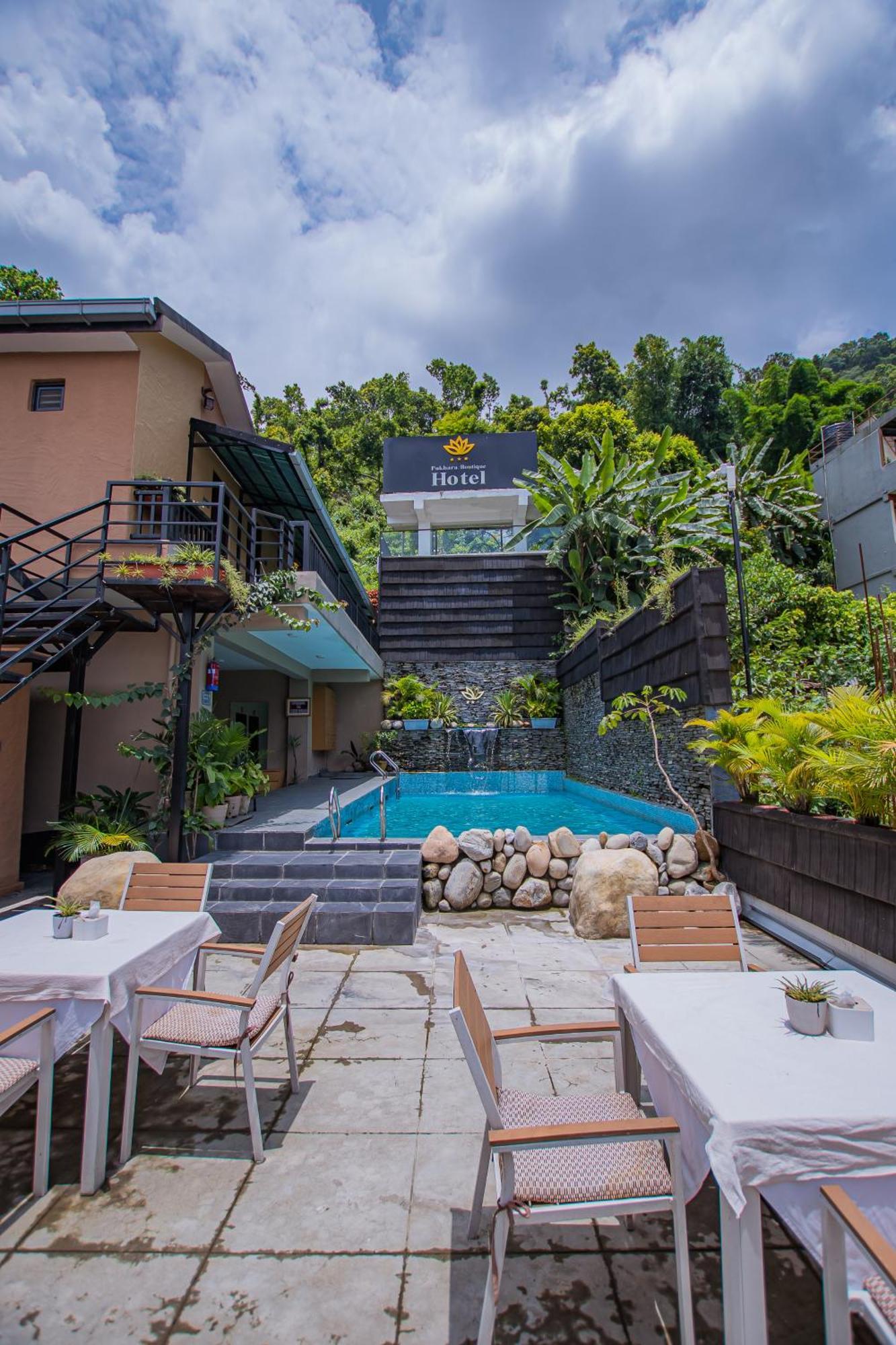 Pokhara Boutique Hotel ภายนอก รูปภาพ