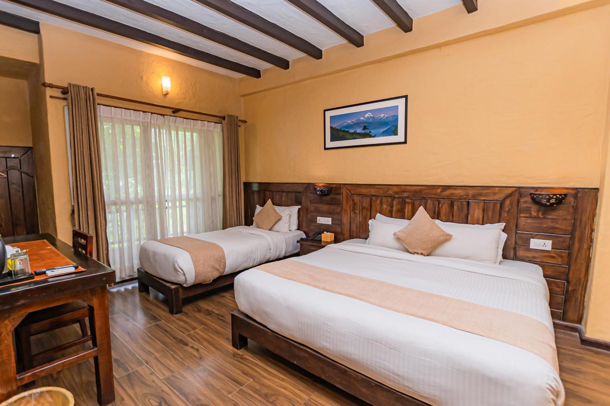 Pokhara Boutique Hotel ภายนอก รูปภาพ