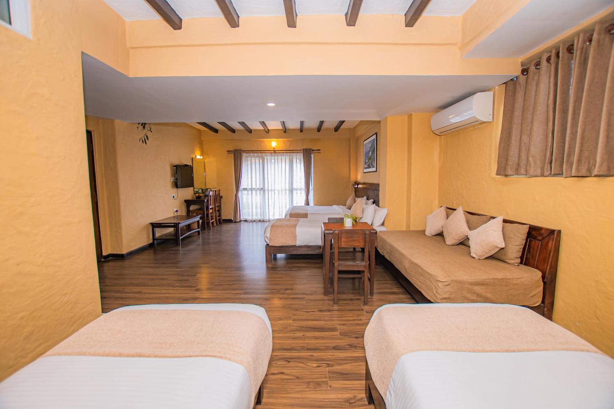 Pokhara Boutique Hotel ภายนอก รูปภาพ