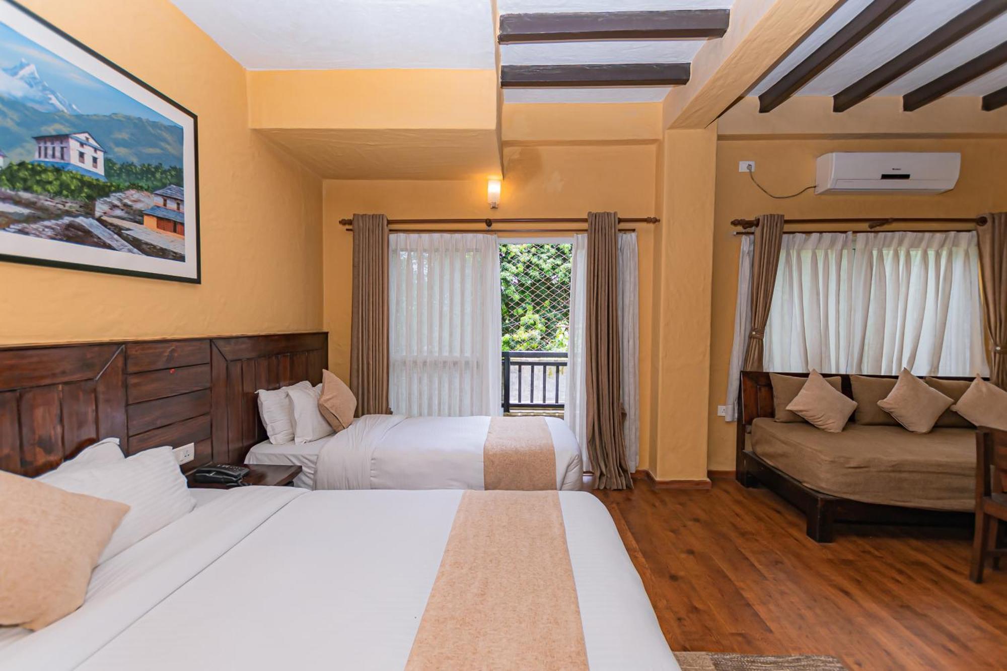 Pokhara Boutique Hotel ภายนอก รูปภาพ