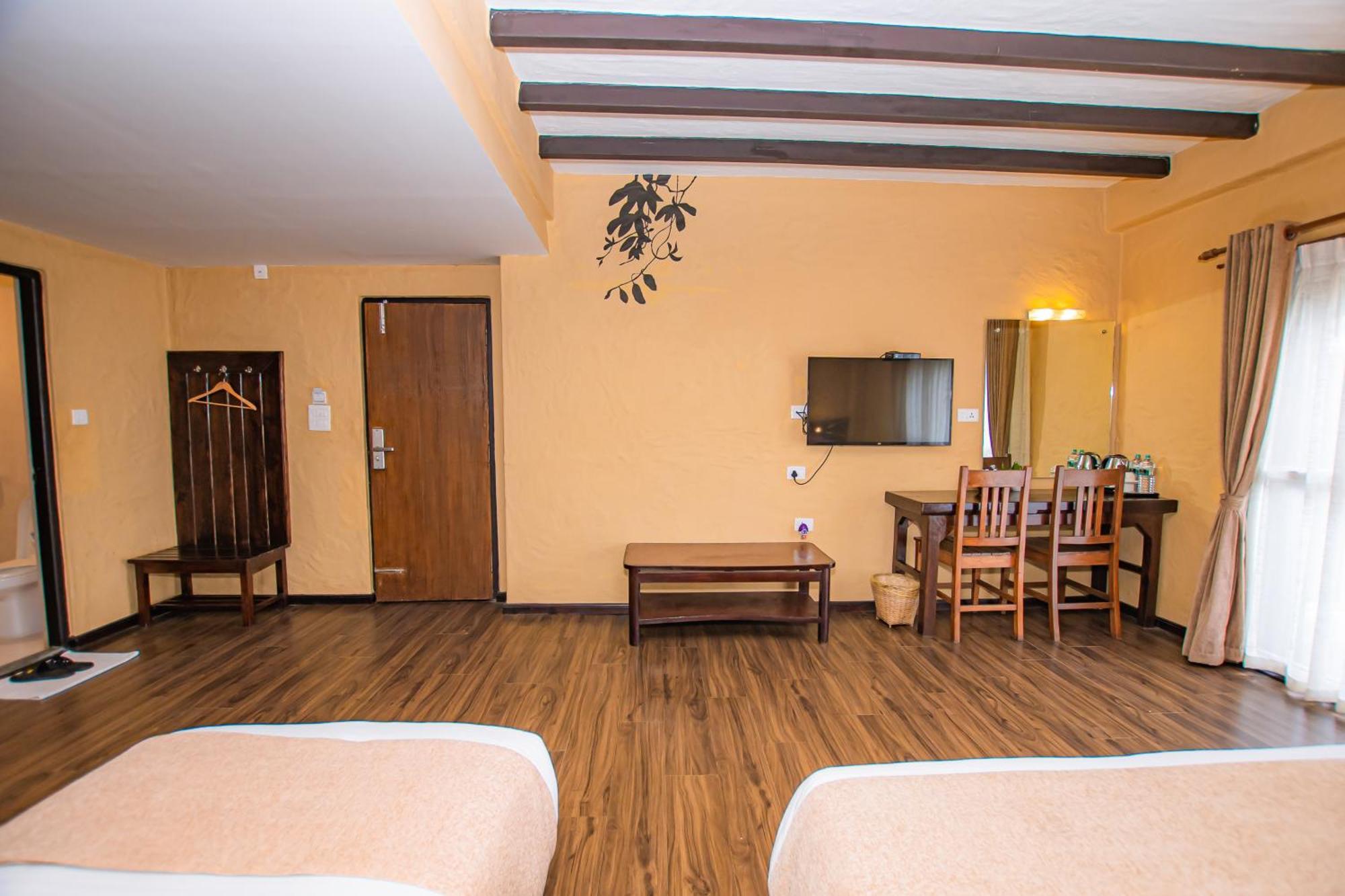 Pokhara Boutique Hotel ภายนอก รูปภาพ