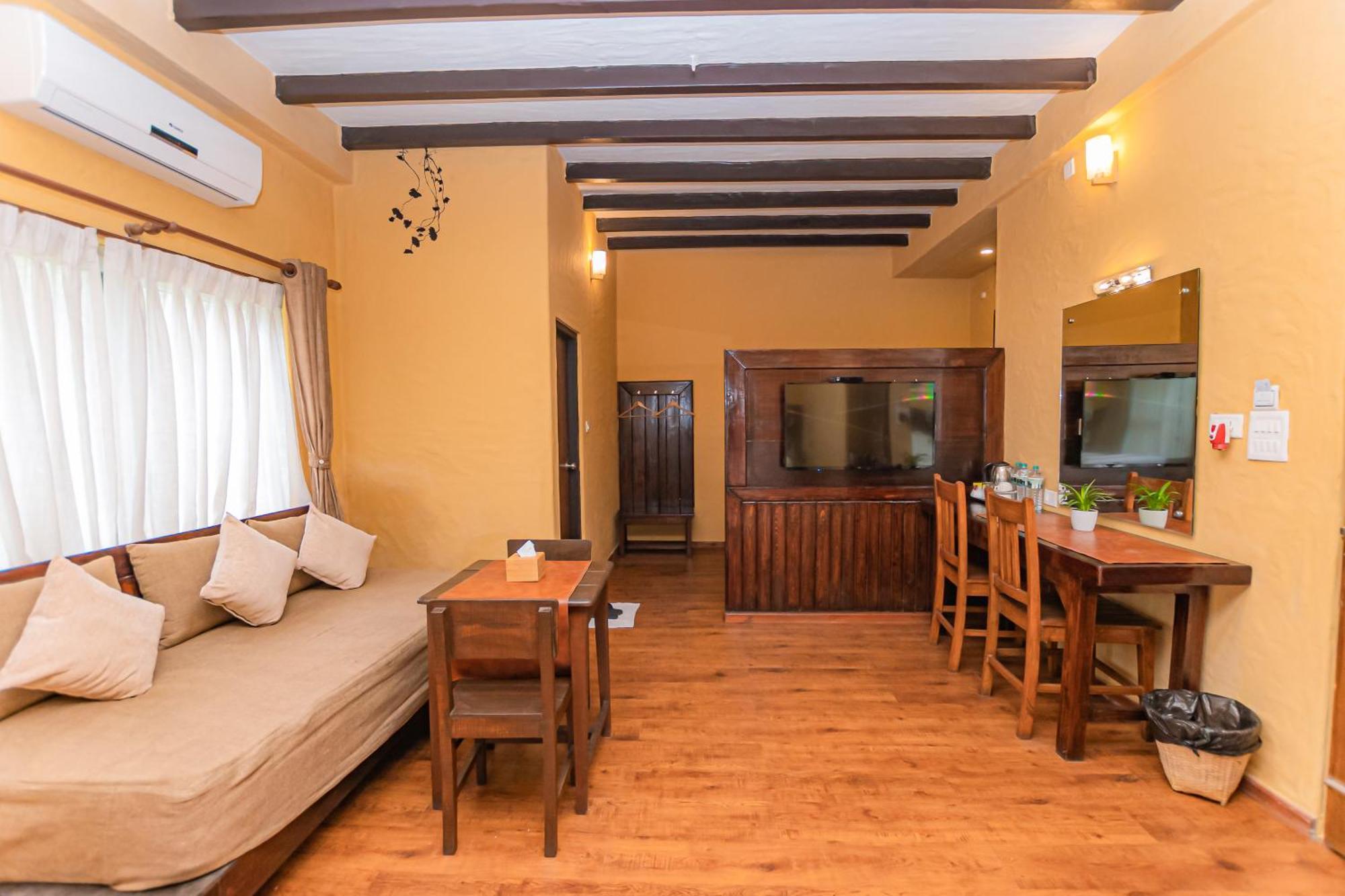 Pokhara Boutique Hotel ภายนอก รูปภาพ
