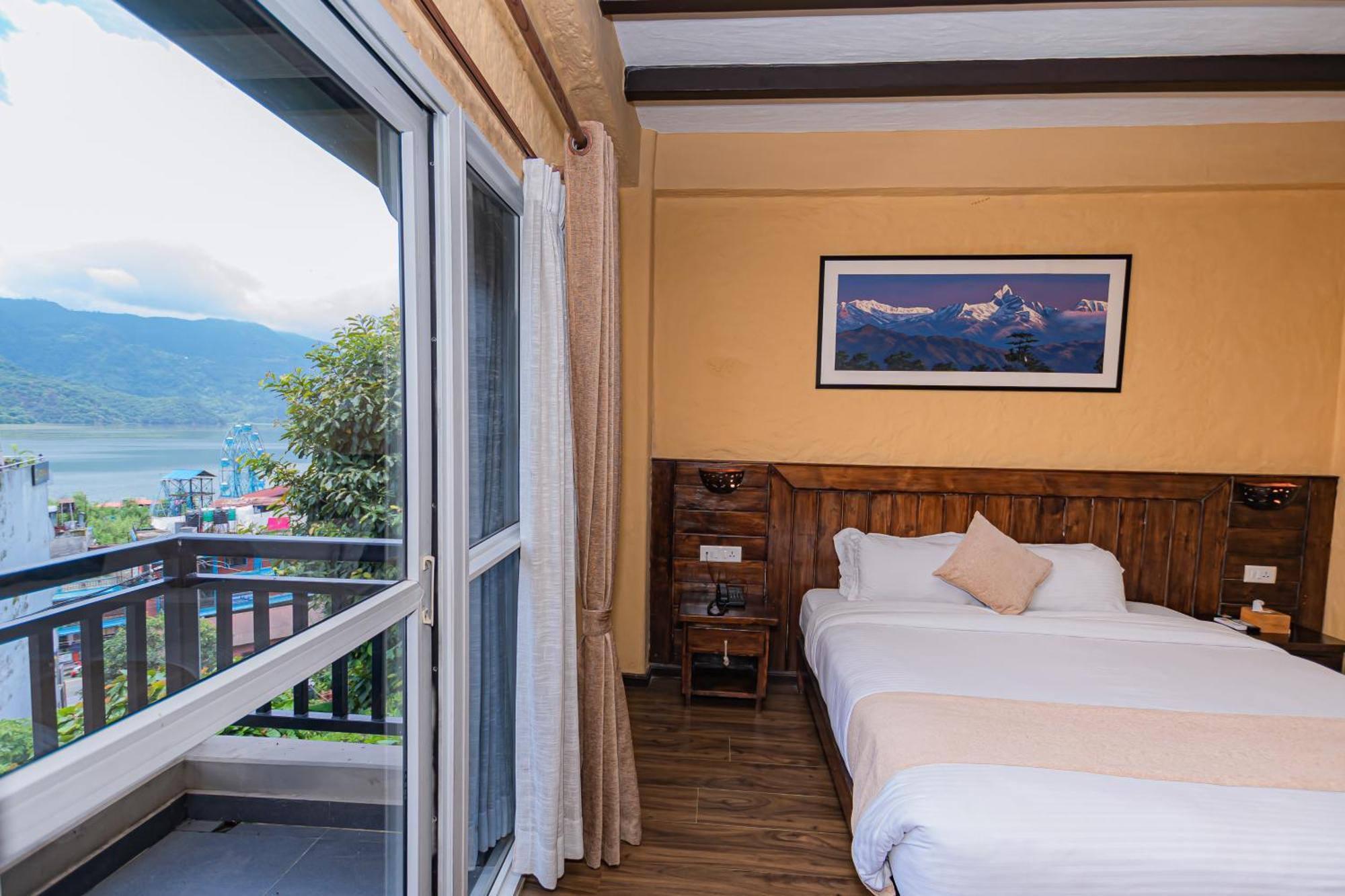 Pokhara Boutique Hotel ภายนอก รูปภาพ